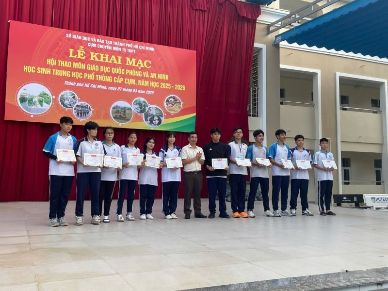 THPT LÊ HỒNG PHONG ĐẠT THÀNH TÍCH TẠI HỘI THAO GIÁO DỤC QUỐC PHÒNG VÀ AN NINH CẤP CỤM 15 🇻🇳